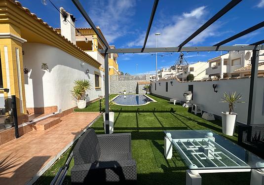 Villa in Orihuela