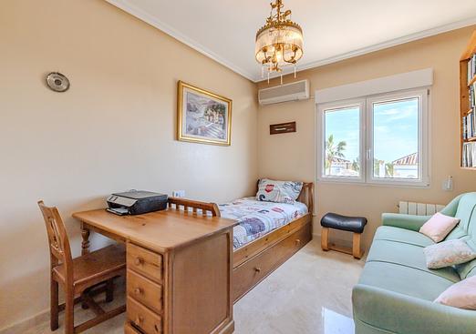 Apartment in Orihuela Costa