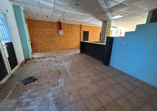 Commercial in Villamartin