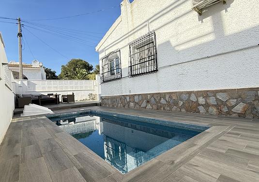Villa in Villamartin