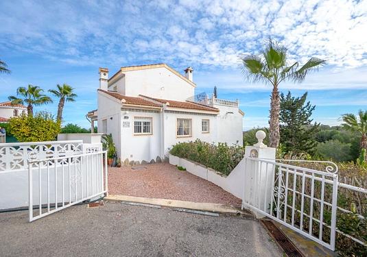 Villa in Algorfa