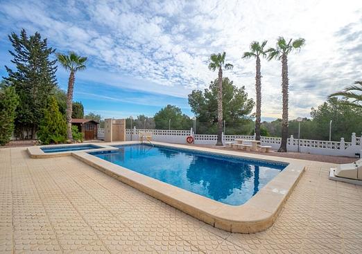 Villa in Algorfa