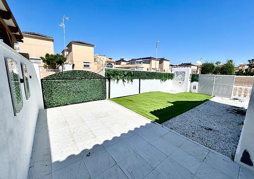 Town house in Punta Prima