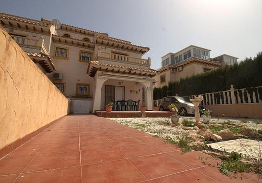 Town house in Orihuela Costa