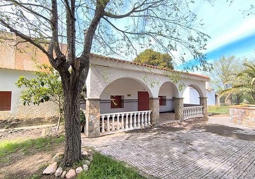 Country house in Yecla