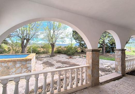 Country house in Yecla