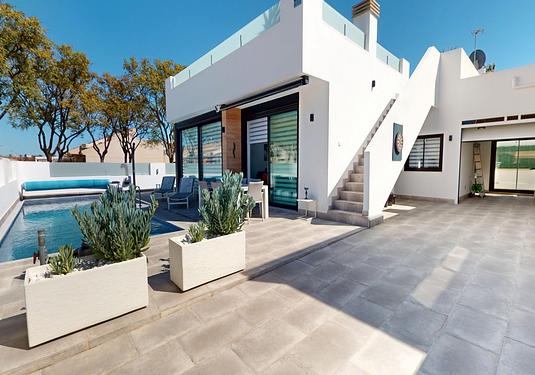 Villa in Los Alcazares