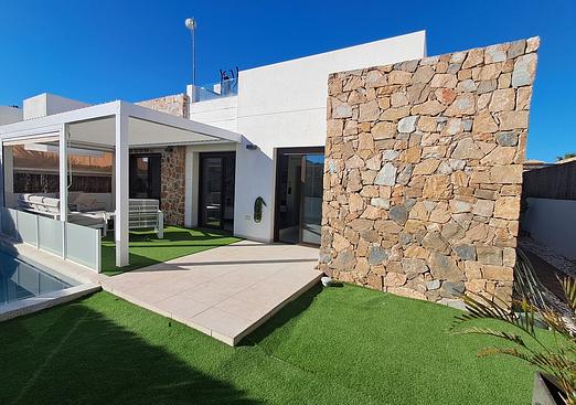 Villa in Villamartin