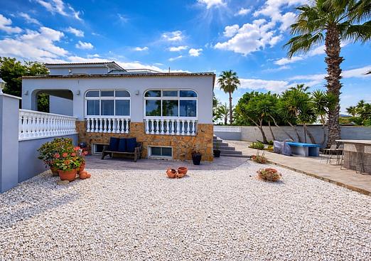 Villa in Catral