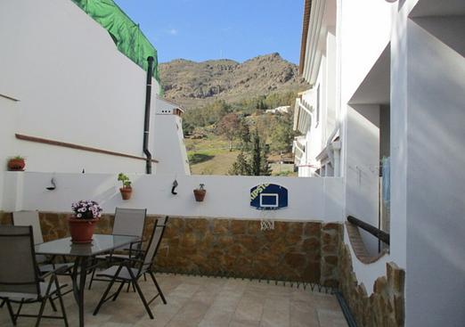 Town house in Alora