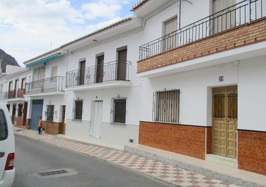 Town house in Alora