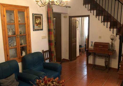 Town house in Casarabonela