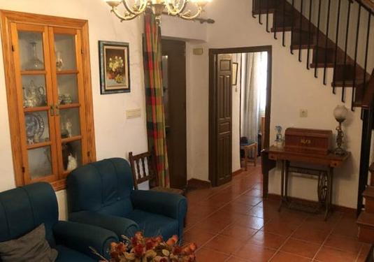 Town house in Casarabonela