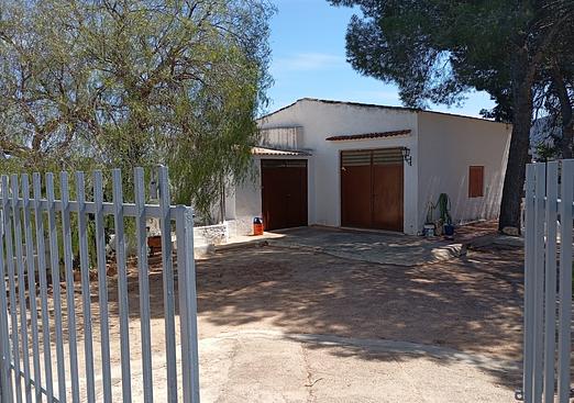 Country house in Yecla