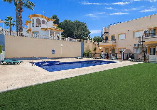 Apartment in Villamartin