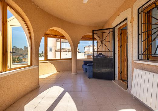 Villa in Benijofar
