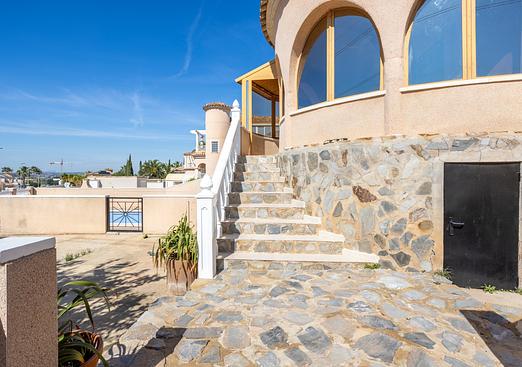 Villa in Benijofar